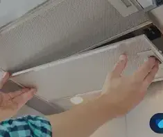 installation hotte professionnelle Fougères-2