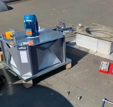 installation hotte professionnelle Fougères-5